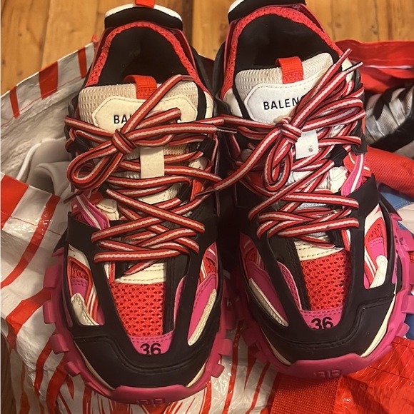 Balenciaga sneakers size 36 - Picture 2 of 4